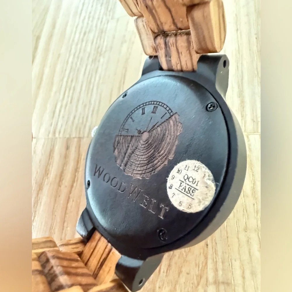 NIB Woodwelt men’s wooden watch NEW BATTERY